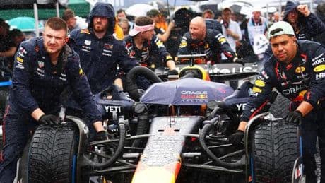 „Sprint des Überlebens“ – Debakel für Verstappen im Chaosrennen