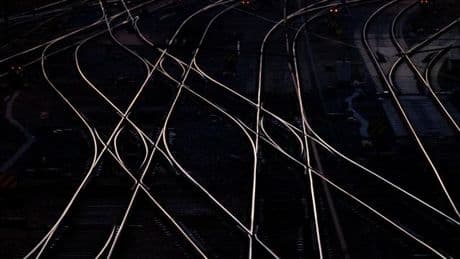 Notfälle: 63 Menschen nach Irrfahrt aus Zug befreit
