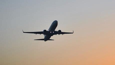Suriye hava sahası uçuşlara kapatıldı