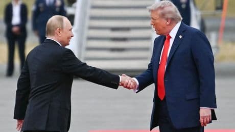 Shake Hands und ein Sammeltaxi - Die historische Begrüßung im Video