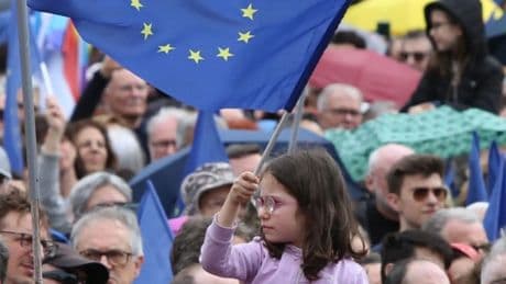 Los 10 motivos que empujan a asociaciones civiles a salir a la calle este domingo 11 de mayo para defender los valores europeos
