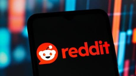 Reddit investigate as ‘heart of the internet’  goes down for at least 150,000 users