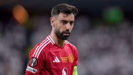 Bruno Fernandes set Manchester United exit deadline after £200m offer