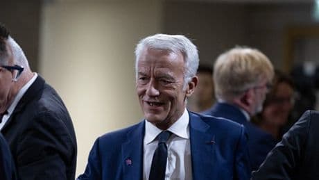 Deux jours fériés en moins : le patronat vent debout contre un projet de taxe