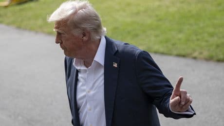 Trump, Epstein dosyalarının sürekli gündemde tutulmasına tepki gösterdi