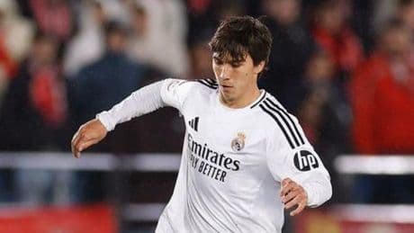 Real Madrid Castilla - Marbella, en directo | Sigue el partido de Primera RFEF, en vivo
