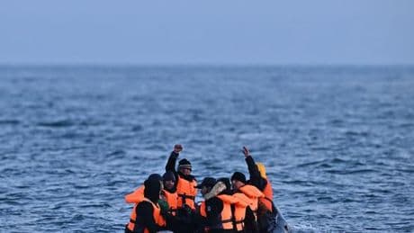 Plus de 1 190 migrants ont traversé la Manche samedi et ont rejoint le Royaume-Uni, un record depuis le début de l’année