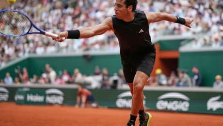 La maldición de Munar a cinco sets se traslada a Roland Garros