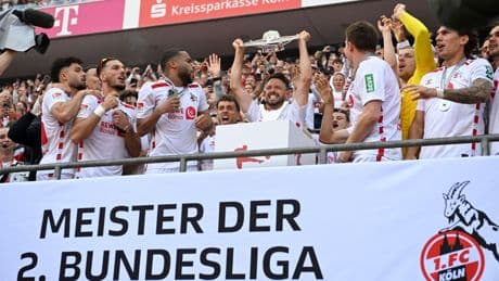 2. Fußball-Bundesliga: "Historischer Tag" - Köln feiert Aufstieg und A-Jugend-Titel