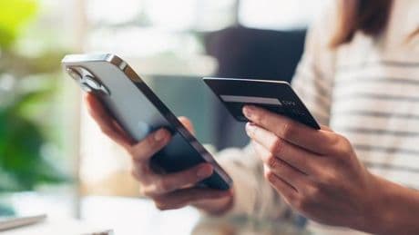 Um Kinder zu schützen: Kommt die Ausweispflicht im Internet?