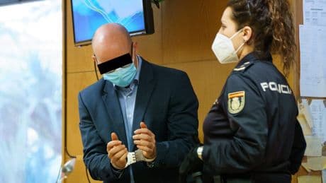 Thomas H. brachte Frau und Kind um - Doppel-Mörder kassiert 1 Mio. Beamtenpension