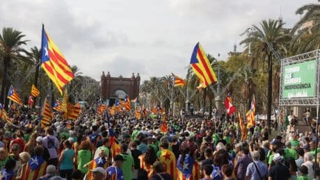 Promesas incumplidas y apoyo fluctuante: claves del declive del 'sí' a la independencia de Cataluña