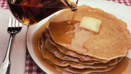 Mit einer geheimen Zutat: So werden Pfannkuchen besonders fluffig
