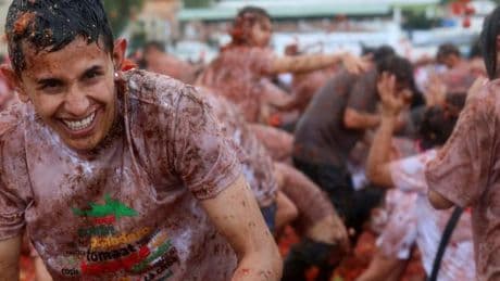 Tomaten-Schlacht total – Kolumbien kopiert Spaniens wildestes Festival