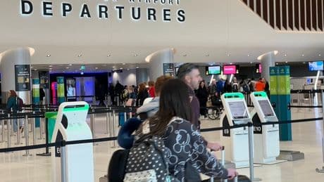 The ideal flight time: Early shift, late show or something in between?
