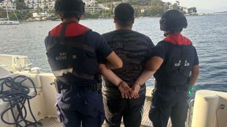 Cinayetten aranan 'Casper Çetesi' üyesi, yurt dışına kaçarken yakalandı
