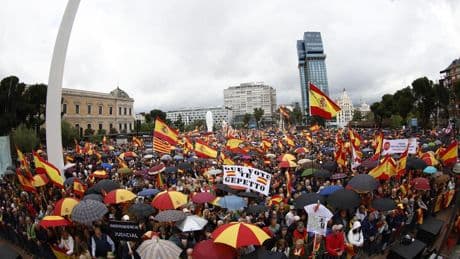 PP y Vox se unen a la manifestación que pide la dimisión de Pedro Sánchez en Madrid
