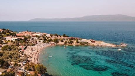 Çeşme'deki su kriziyle patlak veren hayal kırıklığı tatil rotasını değiştirdi: Herkes o ilçeye akın etti