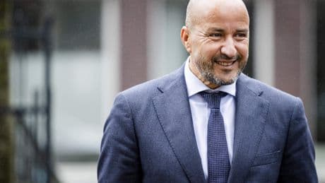 Arnhemse burgemeester doet beroep op beroepscommissie KNVB: ’Vitesse onlosmakelijk verbonden met de stad’