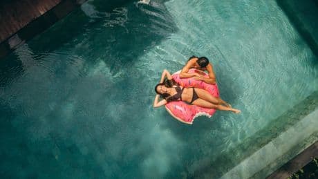 Comment bien préparer sa peau avant les vacances ?