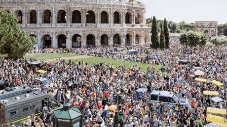 S’il vous plaît, instaurez une journée annuelle sans touristes !