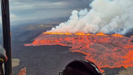 Lavafontänen nahe Reykjavik – Erneuter Vulkanausbruch auf Island