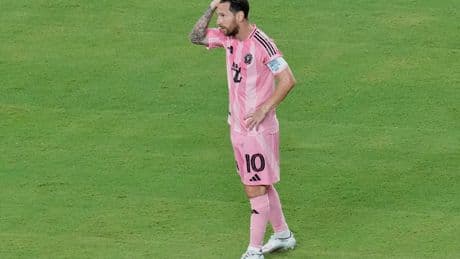 Messi está solo