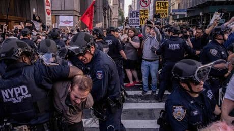 Ordine di Trump: contro gli immigrati retate a New York e Chicago