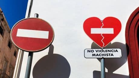 Quiz: Quiz: Kennen Sie diese seltenen Verkehrsschilder aus aller Welt?