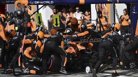 "McLaren riza el rizo de la memez"
