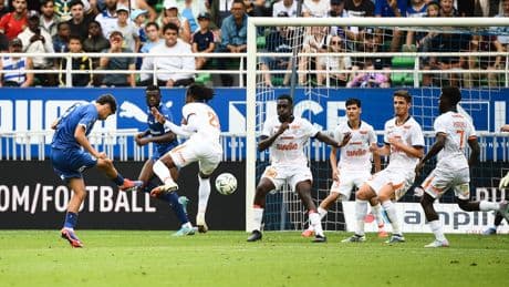 Ligue 2 : Montpellier chute à Troyes, le Red Star coule Guingamp