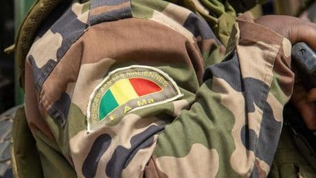 La junte malienne garde le silence après une vague d’arrestations parmi des officiers