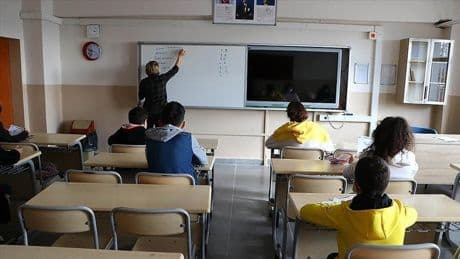Devlet okullarında kayıt ücreti var mı? MEB'den açıklama geldi...