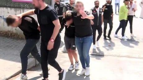 Kadıköy'de okul çevresinde denetim: 2 kişi gözaltına alındı