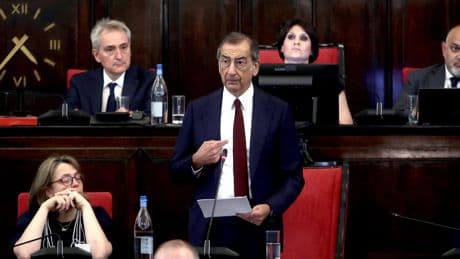 Beppe Sala cerca l’approvazione in Consiglio comunale: “Le mie mani sono pulite”