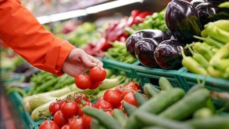 Major warning as tomatoes linked to outbreak of 'deadly' bacteria usually found in meat
