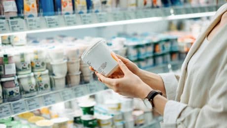 Mediziner rät, beim Abnehmen besser fetthaltige Produkte zu kaufen