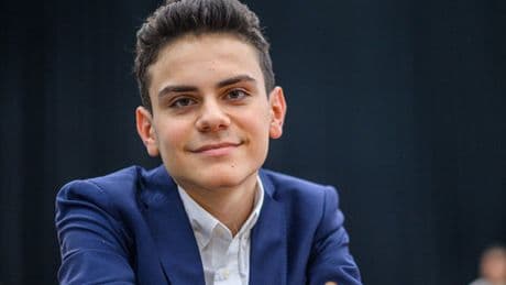 Büyükusta Ediz Gürel, dünya şampiyonu Gukesh'i mağlup etti!