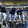 Op naar “prikklok” bij politie voor hooligans met stadionverbod?