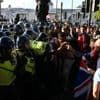 Zusammenstöße mit der Polizei: Mehr als 100.000 Menschen bei rechter Demo in London