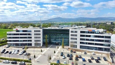 Volksbanken: Volksbanken müssen Raiffeisenbank im Hochtaunus stützen – Vertreter stimmen für Fusion