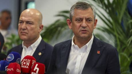 Son Dakika... Özgür Özel'den 'dokunulmazlık' açıklaması: 'Bir ben kaldım, beni de atsın hapse'