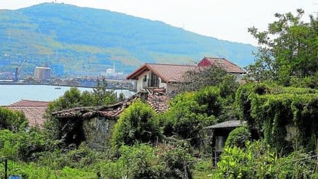 El Gobierno vasco y Getxo chocan por el plan para construir viviendas en el Puerto Viejo