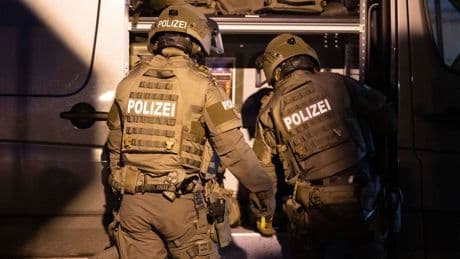 Flucht aus Forensik: SEK-Einsatz in Langenfeld – 44-Jähriger festgenommen