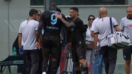 Lukaku, lunedì il responso dopo l'infortunio, Conte trema. Il Napoli valuta un nuovo attaccante sul mercato