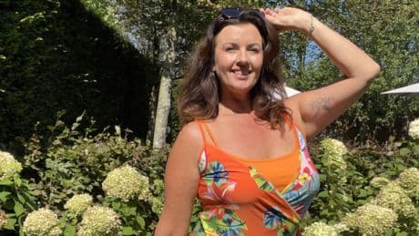 Sonja (53): ’Sinds mijn mommy make-over durf ik off-shoulder tops te dragen’