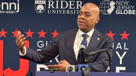 Newark mayor takes fight to the gates of ICE detention center amid legal battle over alleged safety violations