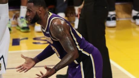 Venta histórica en el deporte: los Lakers cambian de manos por 10.000 millones de dólares