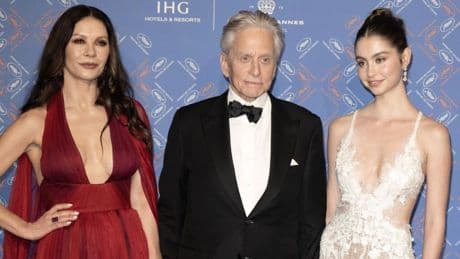 Catherine Zeta-Jones und Michael Douglas: Unheimlich "stolz" auf Uniabsolventin Carys