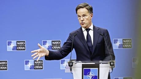NAVO-top begint met goed nieuws: alle ’gierige’ landen halen dit jaar norm van 2 procent